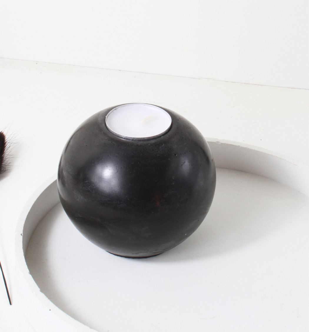 Teelichthalter Kugel aus Beton – Bild 2