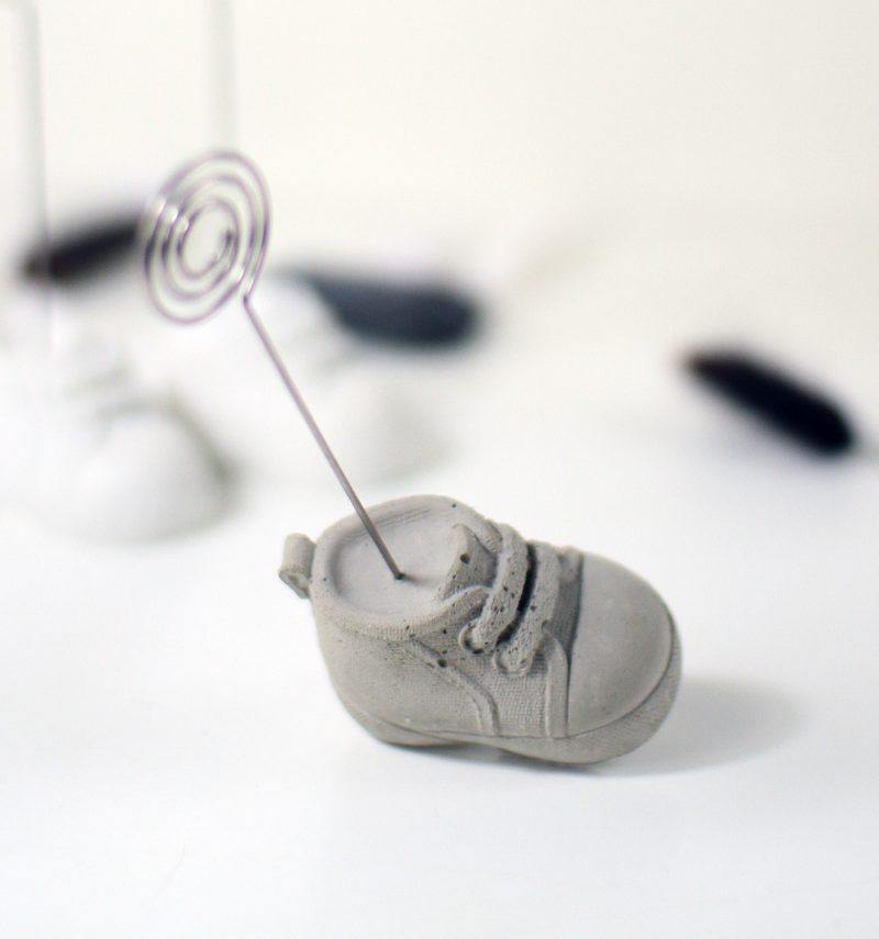 kleiner Turnschuh aus Beton – Bild 6