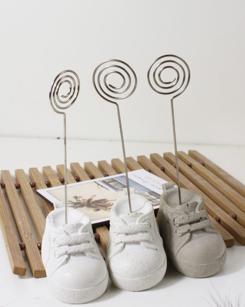 kleiner Turnschuh aus Beton – Bild 2
